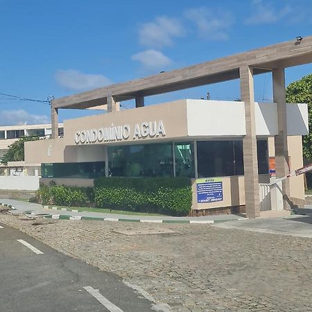 Apartamento espetacular na MELHOR praia da Bahia, GUARAJUBA é uma das únicas praias com selo azul do Brasil -Luxo, lazer, diversão e tranquilidade! Projetado para que você tenha a melhor experiência em hospedagem - Condominio tipo resort, o mais proc Camaçari Exterior foto