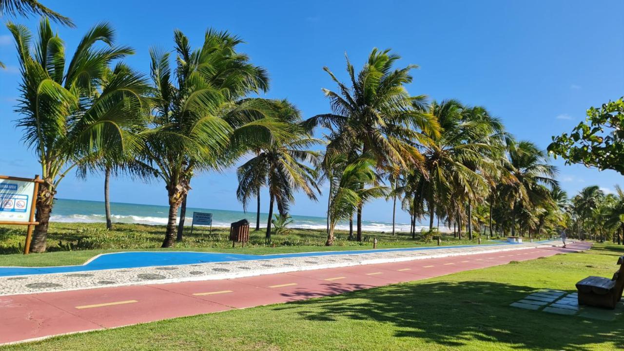 Apartamento espetacular na MELHOR praia da Bahia, GUARAJUBA é uma das únicas praias com selo azul do Brasil -Luxo, lazer, diversão e tranquilidade! Projetado para que você tenha a melhor experiência em hospedagem - Condominio tipo resort, o mais proc Camaçari Exterior foto